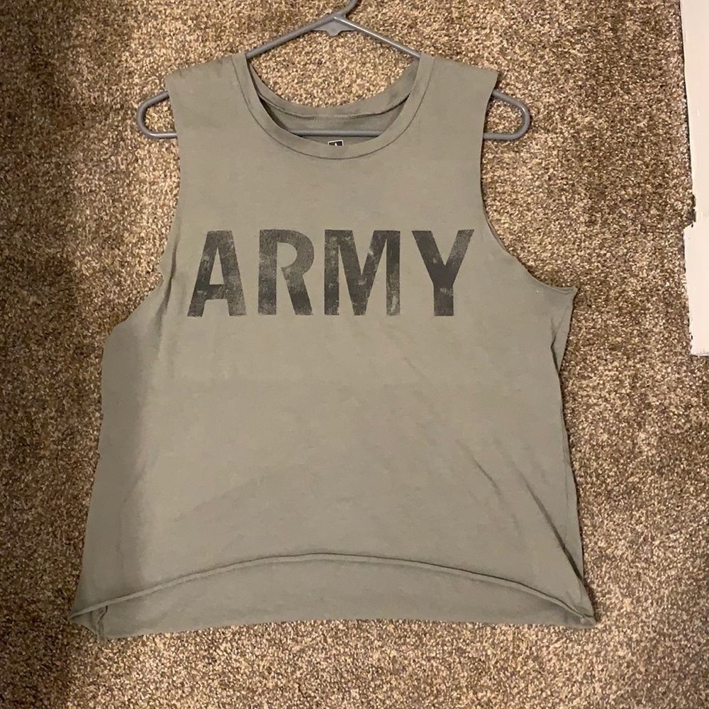 Army tank top size medium
